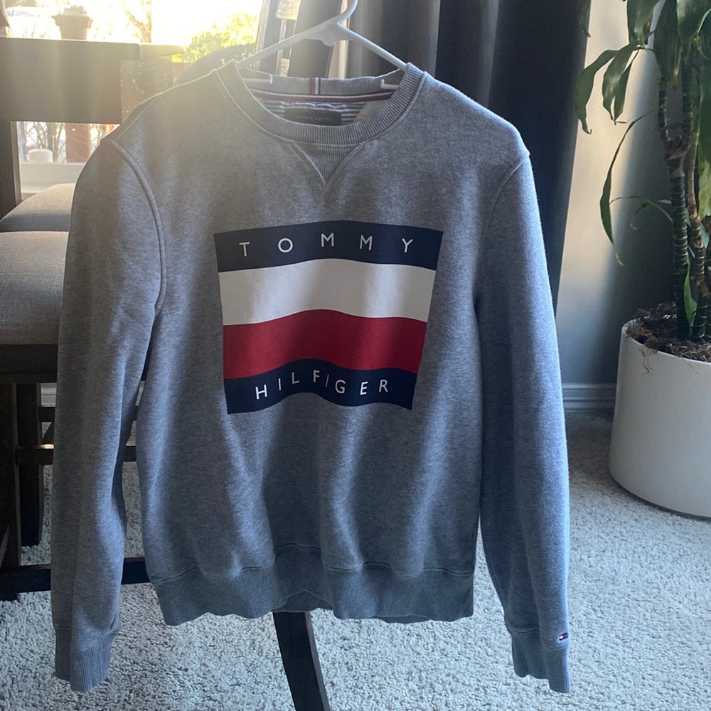 Tommy Hilfiger long sleeve!